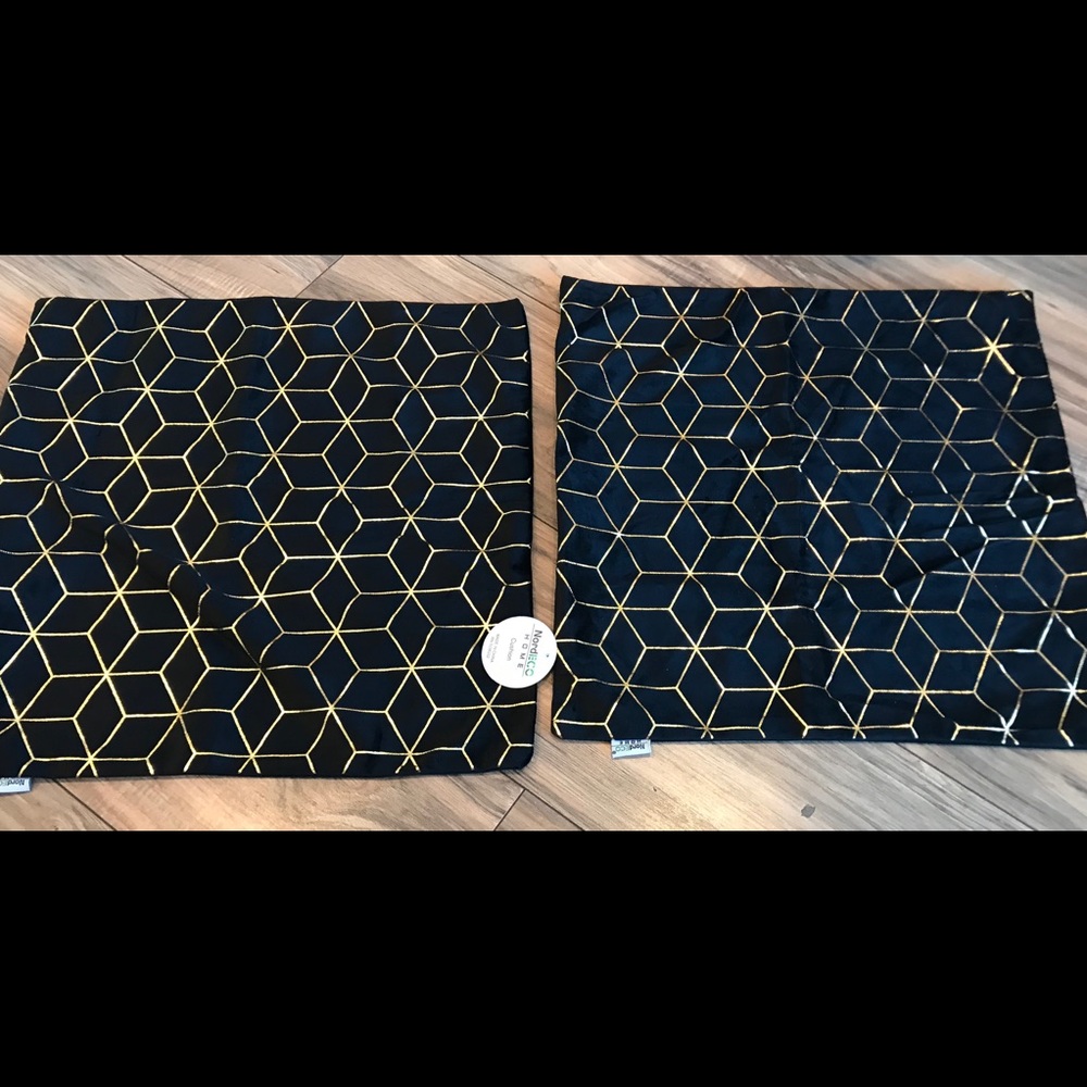 Gold and black decorative pillow covers (2) - Picture 2 of 7